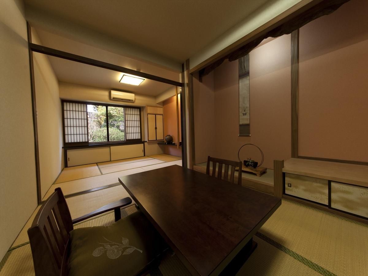 Hotel Gokuraku Onsen Takumi No Yado à Takaharu Extérieur photo