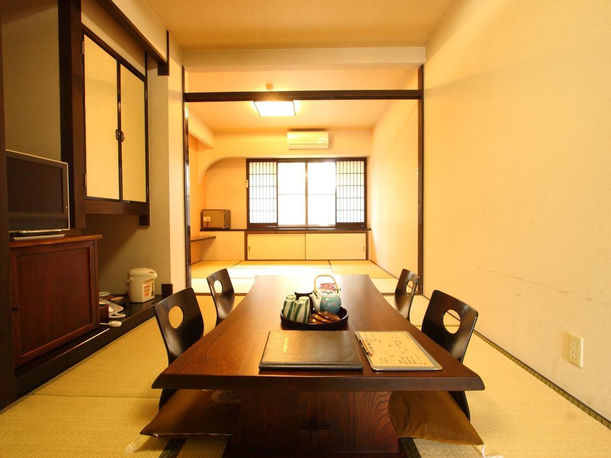 Hotel Gokuraku Onsen Takumi No Yado à Takaharu Extérieur photo