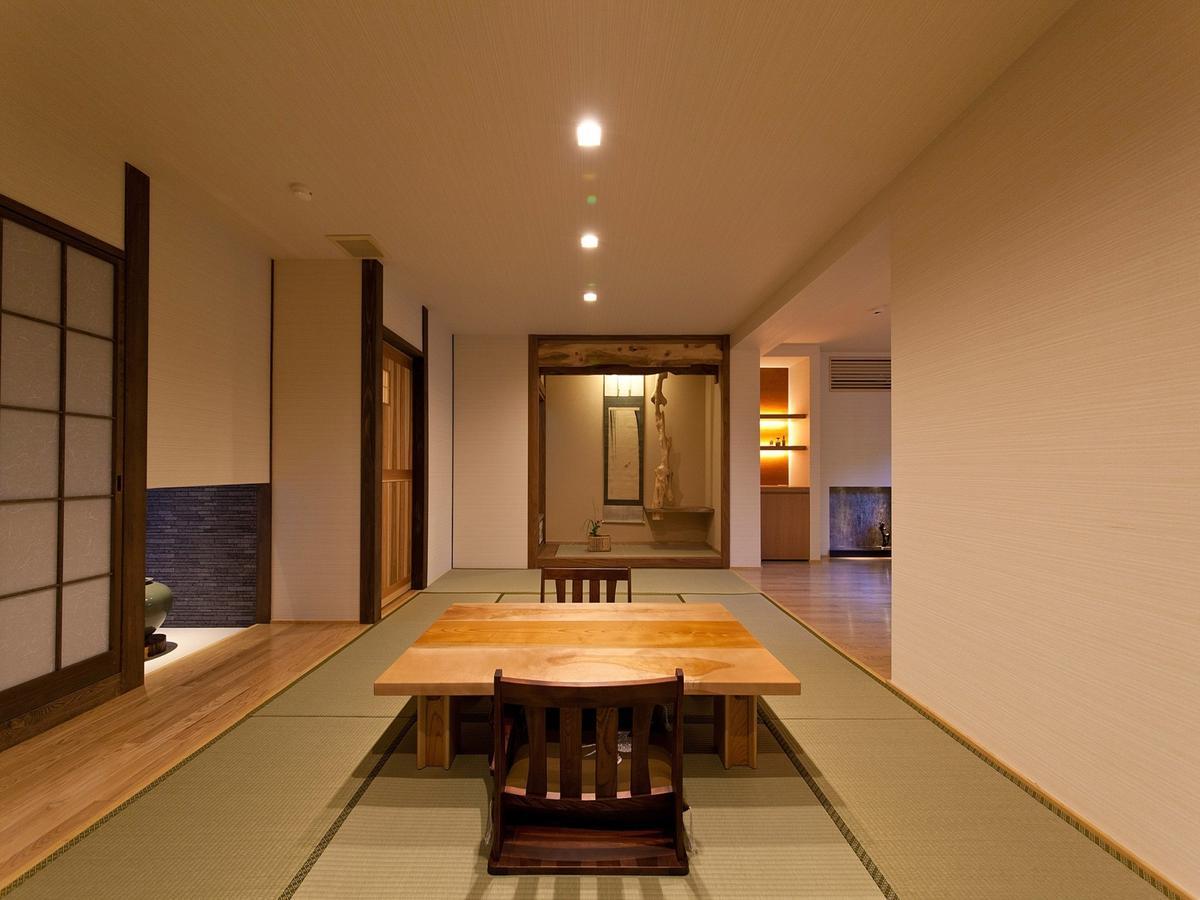 Hotel Gokuraku Onsen Takumi No Yado à Takaharu Extérieur photo